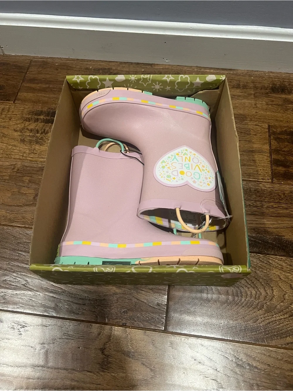 Western Chief kids size 2- Pink Kids Rain Boots with Good Vibes Heart size